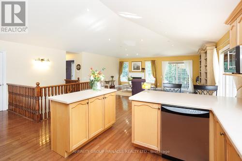 2 Fallingbrook Crescent, Kawartha Lakes (Lindsay), ON - Indoor Photo Showing Kitchen