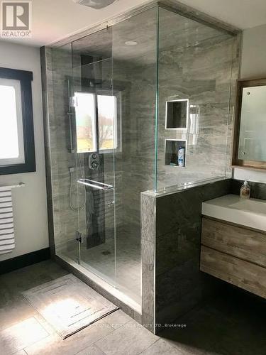 1959 Sturgeon Road, Kawartha Lakes (Dunsford), ON - Indoor Photo Showing Bathroom