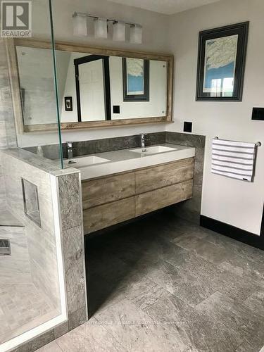 1959 Sturgeon Road, Kawartha Lakes (Dunsford), ON - Indoor Photo Showing Bathroom