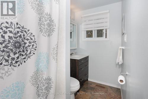 10 Mcdonagh Drive, Kawartha Lakes (Lindsay), ON - Indoor Photo Showing Bathroom