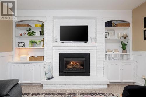 10 Mcdonagh Drive, Kawartha Lakes (Lindsay), ON - Indoor Photo Showing Living Room With Fireplace