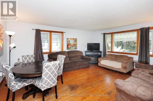 124 Colborne Street, Kawartha Lakes (Lindsay), ON - Indoor Photo Showing Living Room