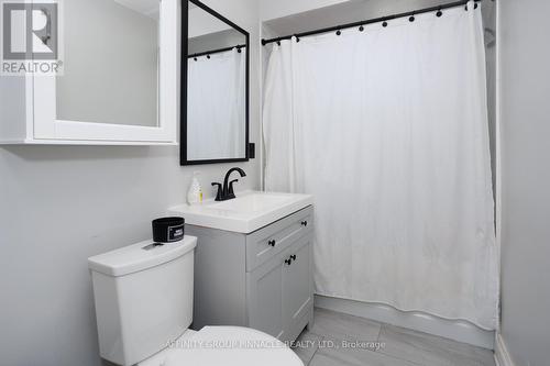 124 Colborne Street, Kawartha Lakes (Lindsay), ON - Indoor Photo Showing Bathroom