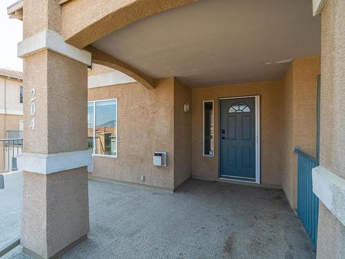 204-875 Sahali Terrace, Kamloops, BC 