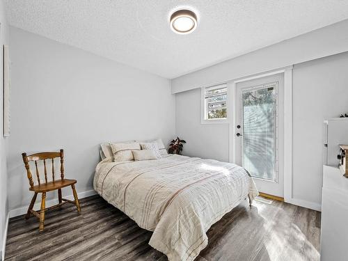 2264 Coutlee Ave, Merritt, BC - Indoor Photo Showing Bedroom