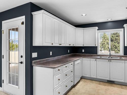 1961 Morrissey Street, Merritt, BC - Indoor Photo Showing Kitchen With Double Sink