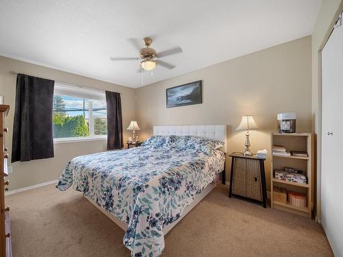 3302 Grimmet Street, Merritt, BC - Indoor Photo Showing Bedroom