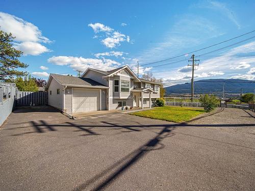 3302 Grimmet Street, Merritt, BC - Outdoor