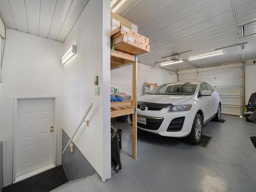 3302 Grimmet Street, Merritt, BC - Indoor Photo Showing Garage