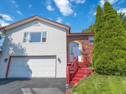 15 Leander Drive, Westphal, NS 