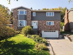 41 Forest Road  Dartmouth, NS B3A 2M4