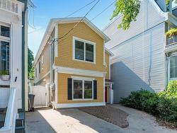 6138/6140 Duncan Street  Halifax, NS B3L 1K2