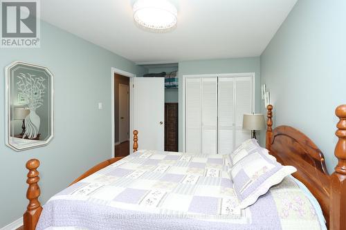 4 Highland Court, Kawartha Lakes (Lindsay), ON - Indoor Photo Showing Bedroom