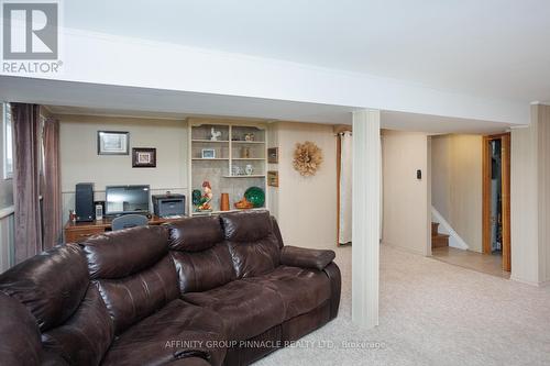 4 Highland Court, Kawartha Lakes (Lindsay), ON - Indoor