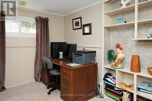 4 Highland Court, Kawartha Lakes (Lindsay), ON - Indoor Photo Showing Office