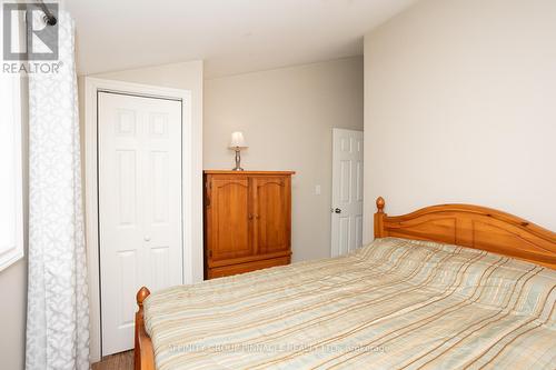 24 Hargrave Road, Kawartha Lakes (Kirkfield), ON - Indoor Photo Showing Bedroom