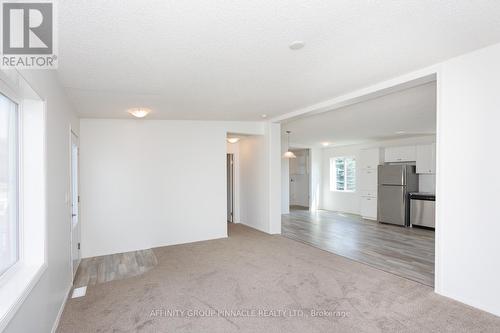 16 Park Street, Kawartha Lakes (Lindsay), ON - Indoor Photo Showing Other Room