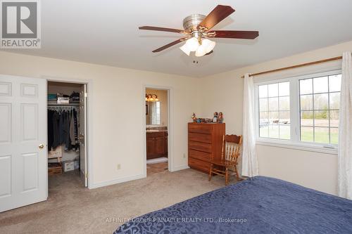 654 White Rock Road, Kawartha Lakes (Oakwood), ON - Indoor Photo Showing Bedroom