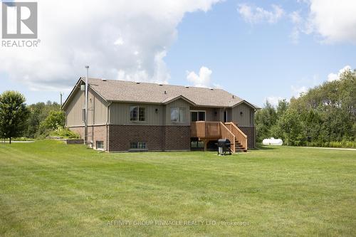 654 White Rock Road, Kawartha Lakes (Oakwood), ON - Outdoor