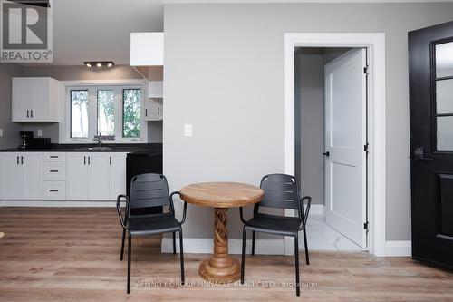 17 Meachin Drive, Kawartha Lakes (Dunsford), ON - Indoor Photo Showing Dining Room