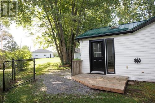 17 Meachin Drive, Kawartha Lakes (Dunsford), ON - Outdoor With Exterior