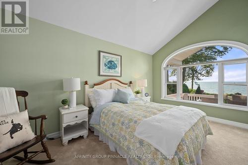 44 Cedar Beach Road, Brock (Beaverton), ON - Indoor Photo Showing Bedroom