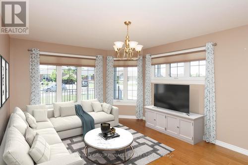 30 Liam Street, Kawartha Lakes (Lindsay), ON - Indoor Photo Showing Living Room