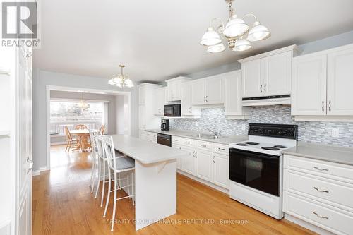 4 Found Avenue, Kawartha Lakes (Lindsay), ON - Indoor Photo Showing Kitchen