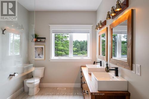 103B Carriage Landing Road, Renfrew, ON - Indoor Photo Showing Bathroom