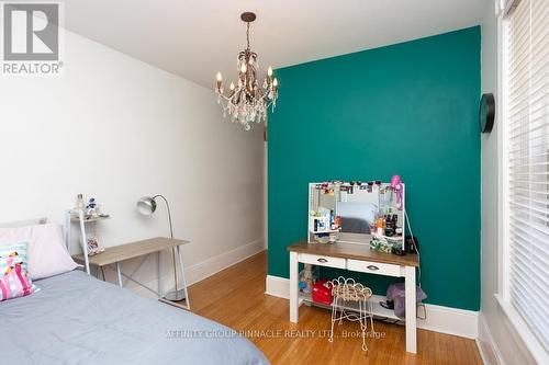 77 Bond Street W, Kawartha Lakes (Lindsay), ON - Indoor Photo Showing Bedroom