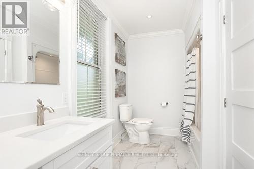 77 Bond Street W, Kawartha Lakes (Lindsay), ON - Indoor Photo Showing Bathroom