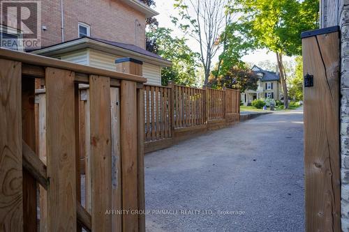 77 Bond Street W, Kawartha Lakes (Lindsay), ON - Outdoor