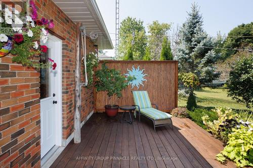 103 Clifton Street, Kawartha Lakes (Fenelon Falls), ON - Outdoor With Exterior