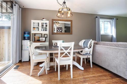 71 Goodman Road, Kawartha Lakes (Fenelon Falls), ON - Indoor Photo Showing Dining Room