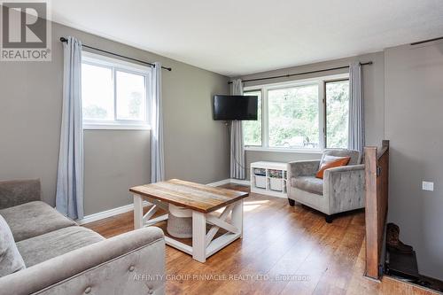 71 Goodman Road, Kawartha Lakes (Fenelon Falls), ON - Indoor Photo Showing Other Room