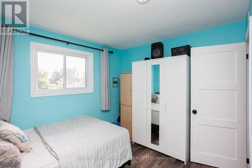 71 Goodman Road, Kawartha Lakes (Fenelon Falls), ON - Indoor Photo Showing Bedroom