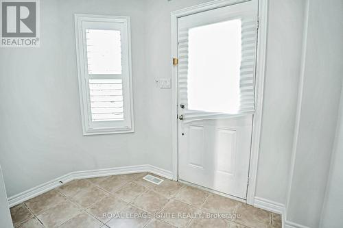 108 Ozner Crescent, Vaughan, ON - Indoor Photo Showing Other Room