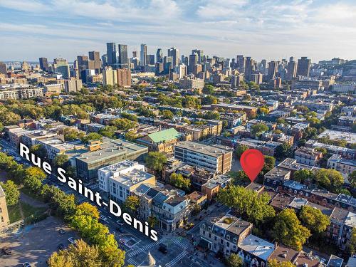 Aerial photo - 351 Rue Roy E., Montréal (Le Plateau-Mont-Royal), QC 