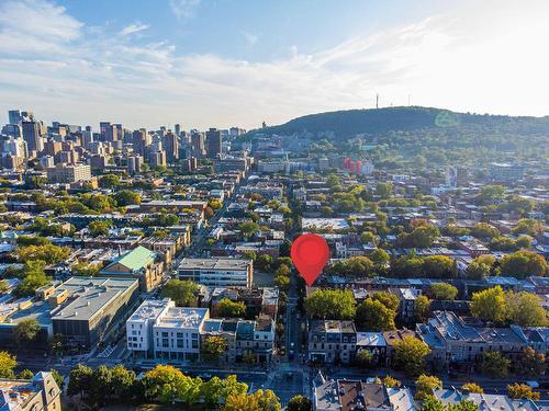 Aerial photo - 351 Rue Roy E., Montréal (Le Plateau-Mont-Royal), QC 