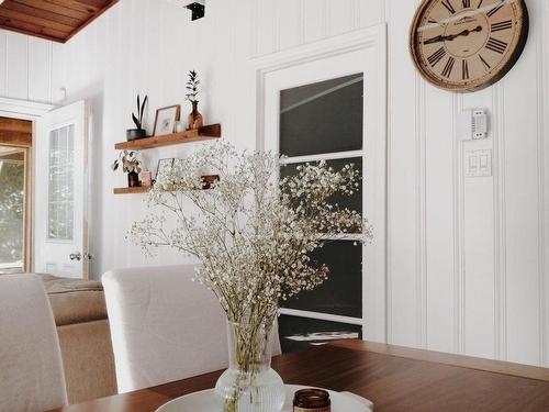 Dining room - 102 Ch. Du Mont-Maribou, Saint-Sauveur, QC - Indoor With Fireplace