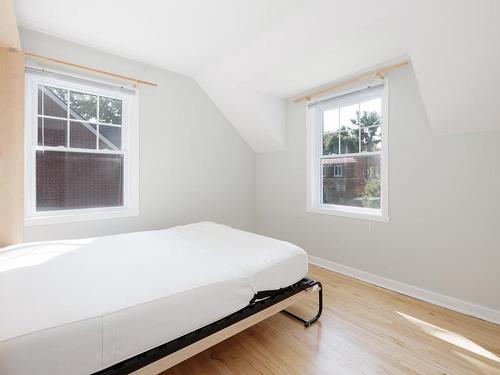 Bedroom - 4655 Av. Patricia, Montréal (Côte-Des-Neiges/Notre-Dame-De-Grâce), QC - Indoor Photo Showing Bedroom