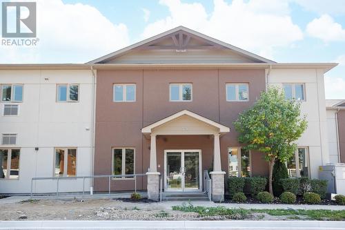 105 - 25 King Street, Kawartha Lakes (Lindsay), ON - Outdoor With Facade