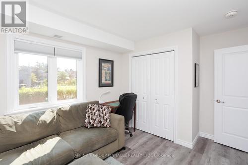 105 - 25 King Street, Kawartha Lakes (Lindsay), ON - Indoor Photo Showing Living Room