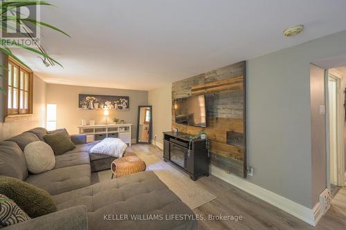 178 Thornton Avenue, London, ON - Indoor Photo Showing Living Room