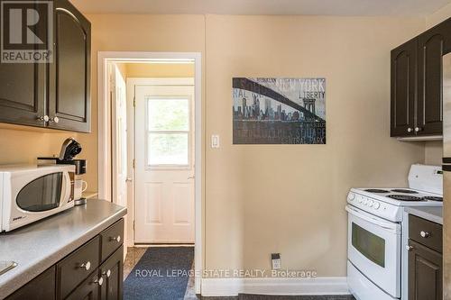 34 Norwood Road, Hamilton (Westdale), ON - Indoor Photo Showing Kitchen