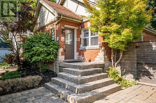 34 Norwood Road, Hamilton, ON - Outdoor