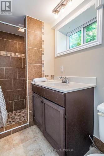 34 Norwood Road, Hamilton (Westdale), ON - Indoor Photo Showing Bathroom