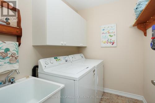 10 Horton Place, Kawartha Lakes (Lindsay), ON - Indoor Photo Showing Laundry Room