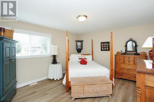 10 Horton Place, Kawartha Lakes (Lindsay), ON - Indoor Photo Showing Bedroom