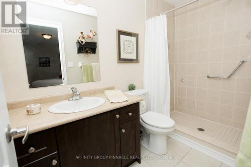 10 Horton Place, Kawartha Lakes (Lindsay), ON - Indoor Photo Showing Bathroom